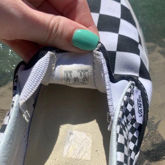 Checkered vans - Picture 4 of 4